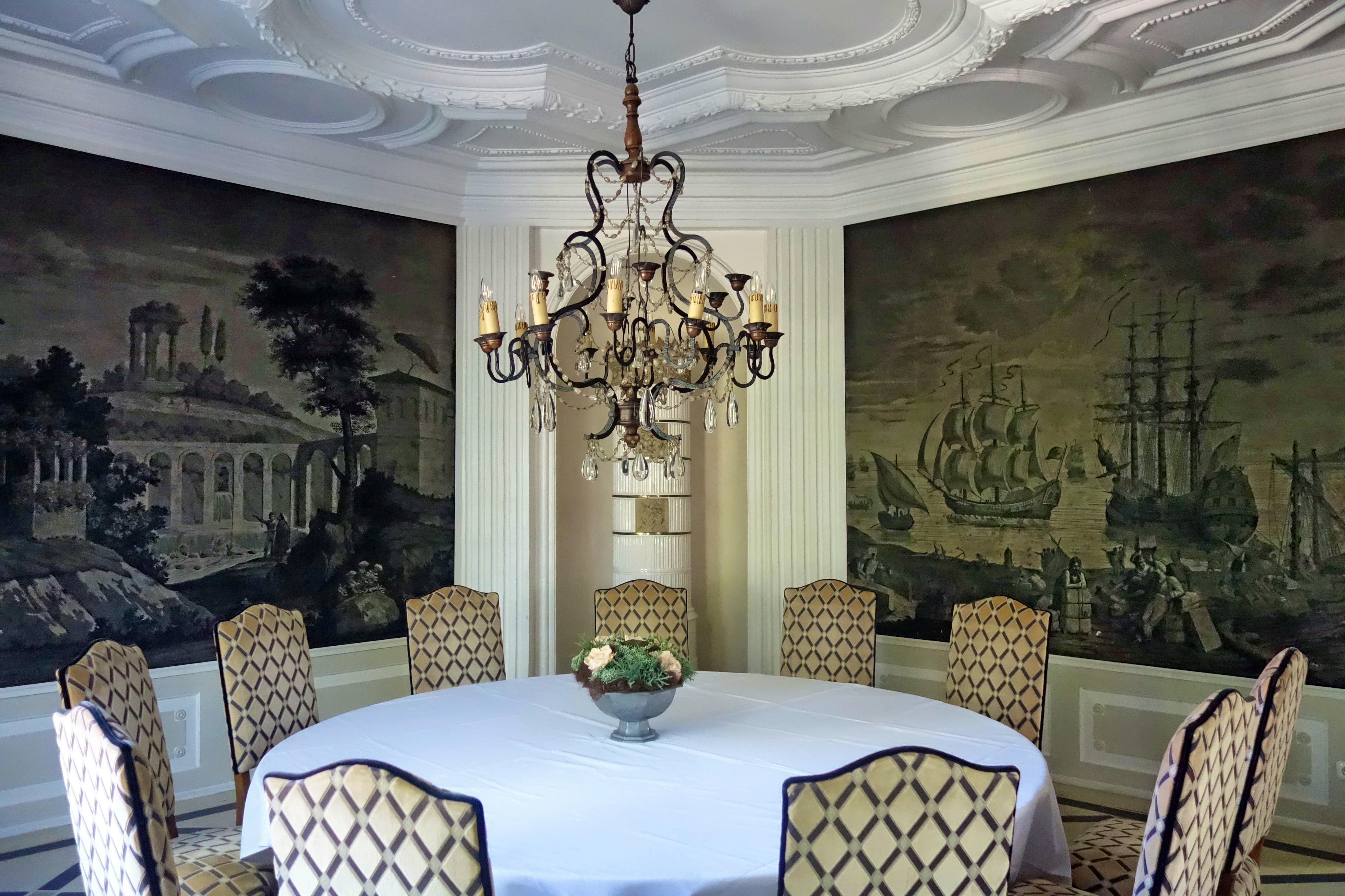 Betteljunge Am Furstenhof Shorthand Social