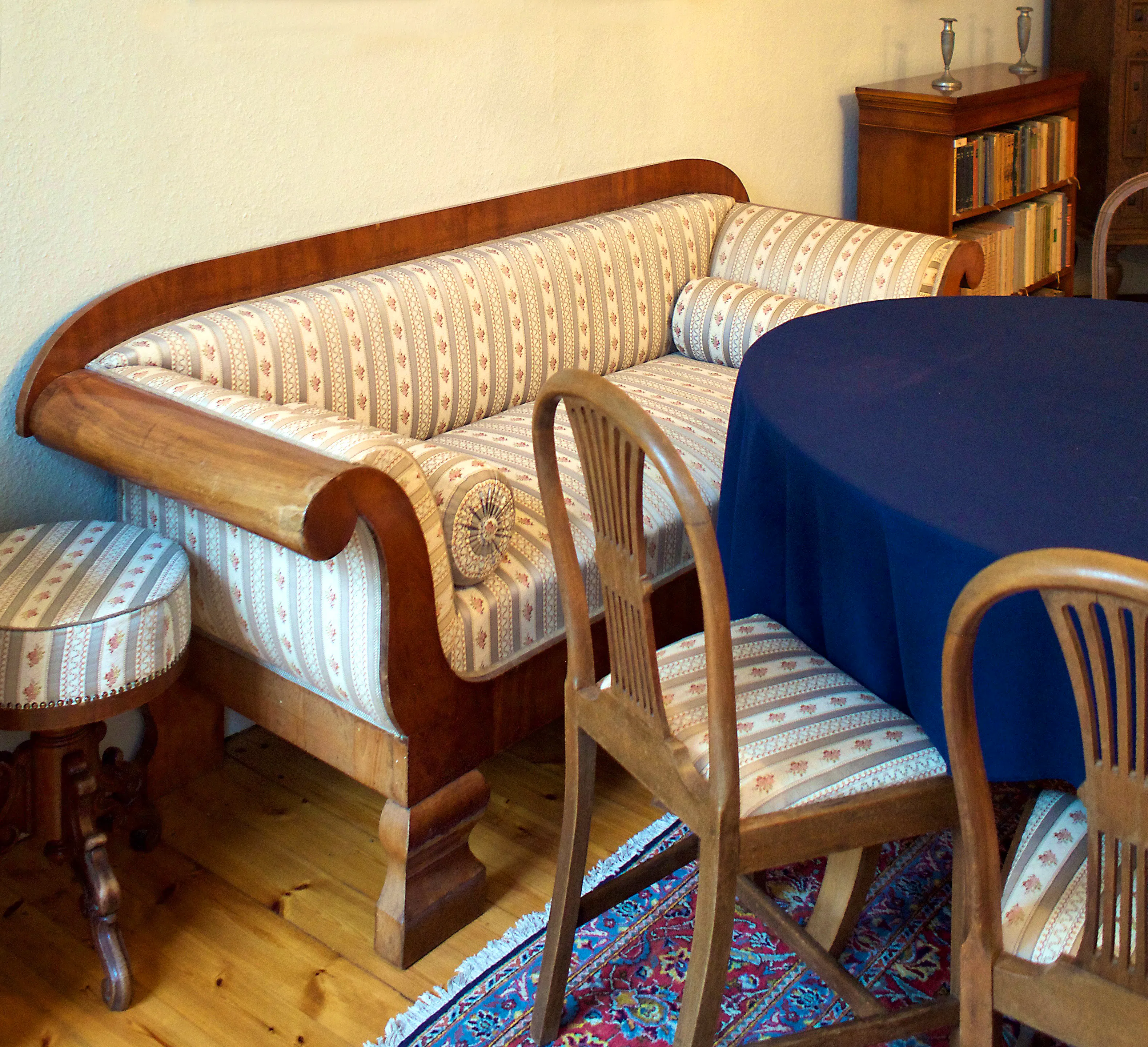 Zauberhaftes Zimmer Shorthand Social
