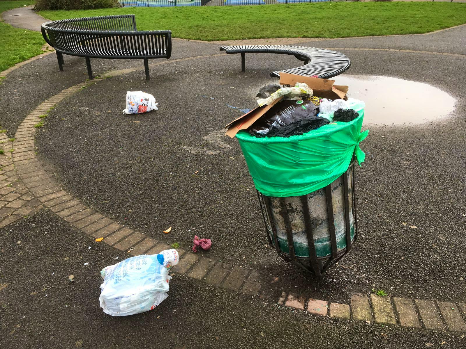 Local residents call misuse of park bins "selfish" — Shorthand Social
