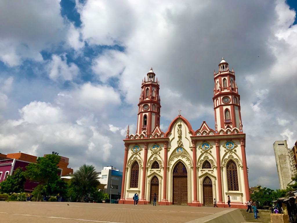 UN FENÓMENO SOCIAL — Shorthand Social