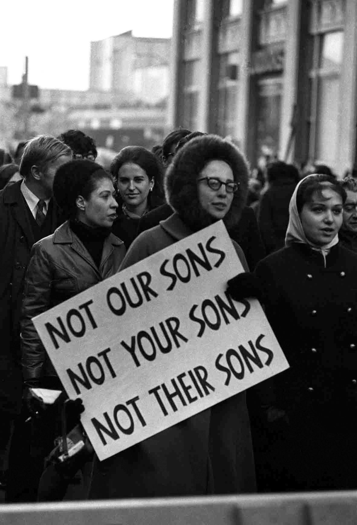 Photojournalism Now — Shorthand Social, image size:748x1100