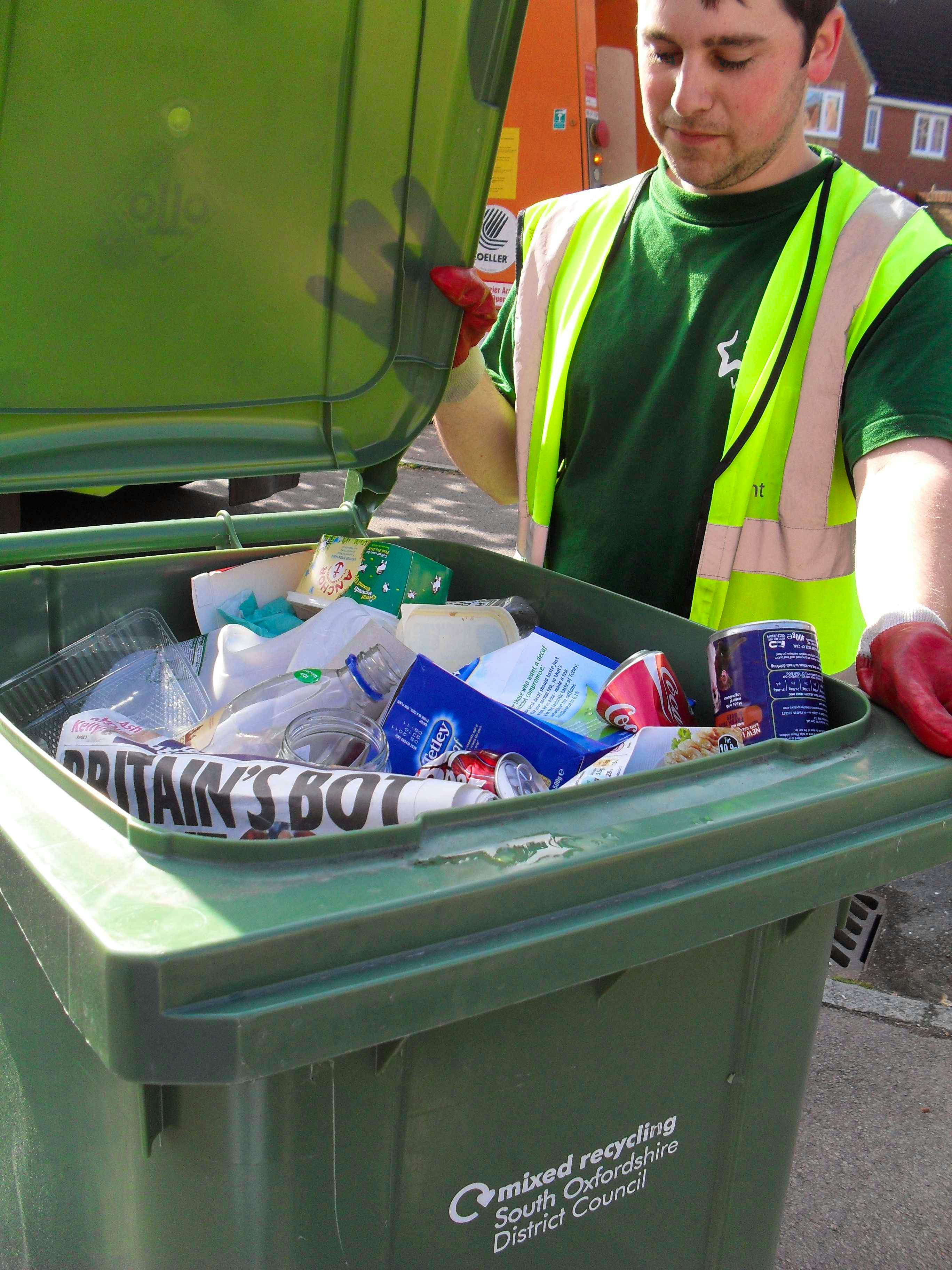 Working on the bins it"s a rubbish job — Shorthand Social