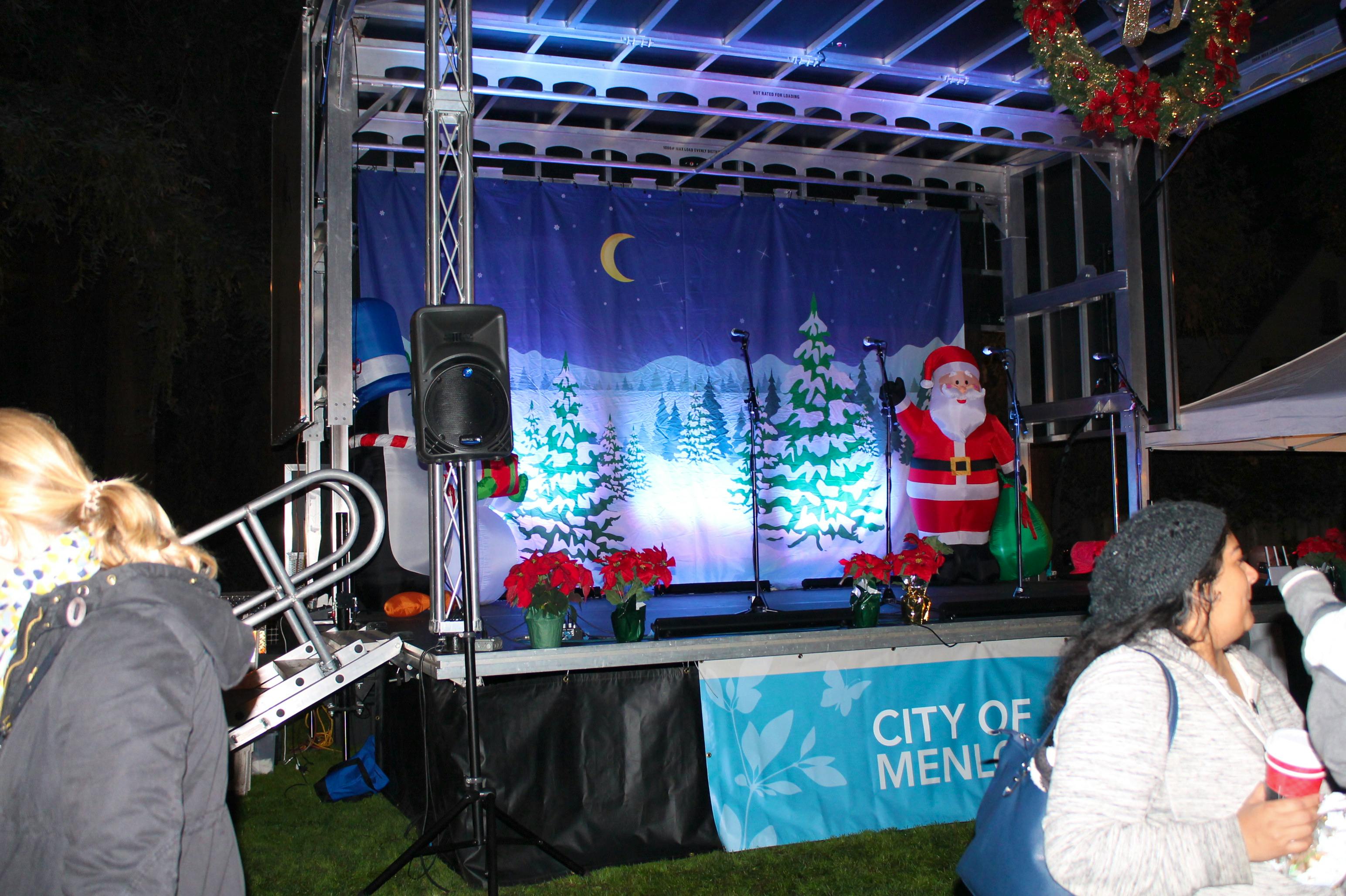 It"s lit! Menlo Park holiday tradition kicks off December — Shorthand