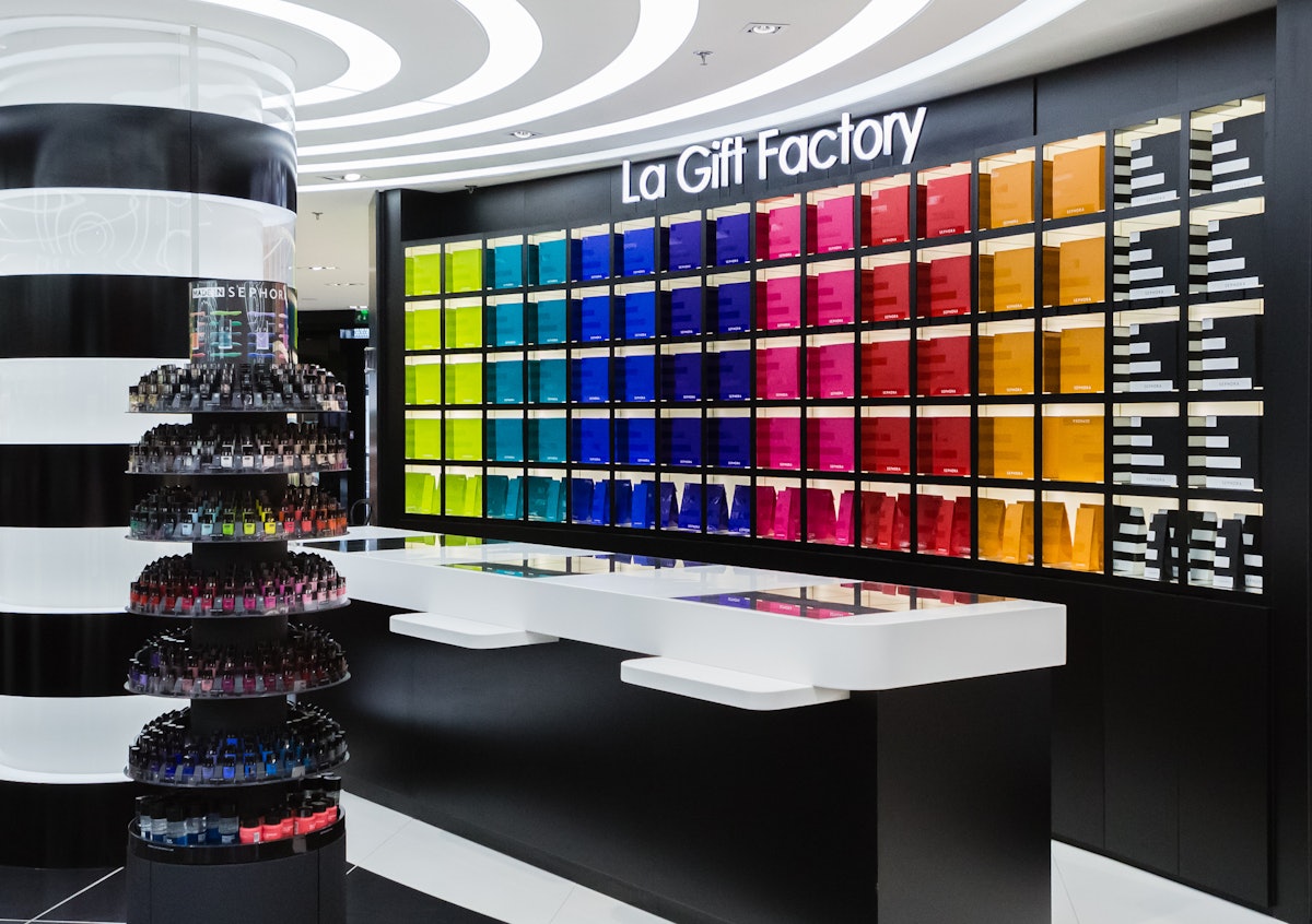 Sephora Flash, the connected beauty store - LVMH