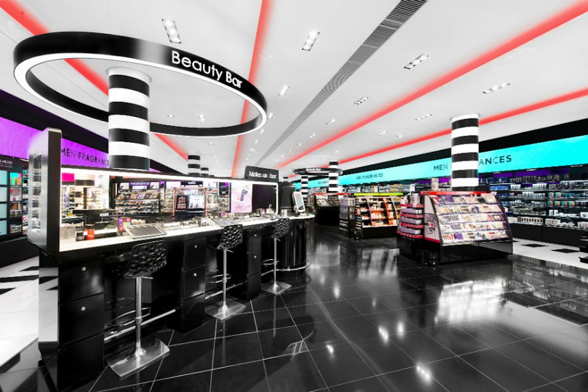 Sephora rolls out “New Sephora Experience” connected store concept - LVMH